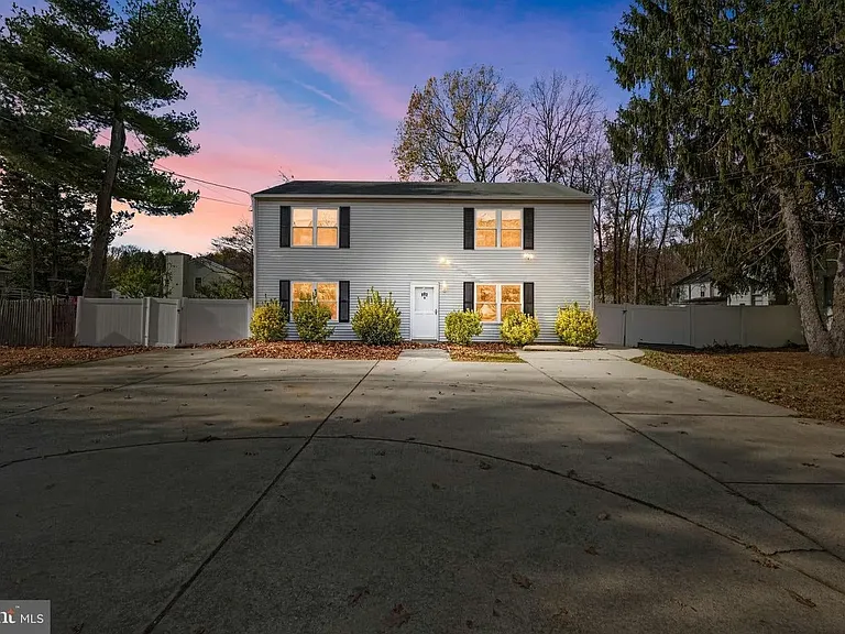 802 Cooper Landing Rd #A — Photo 2