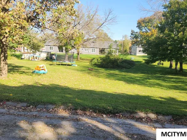 5 Saint NW, Nora Springs, IA 50458