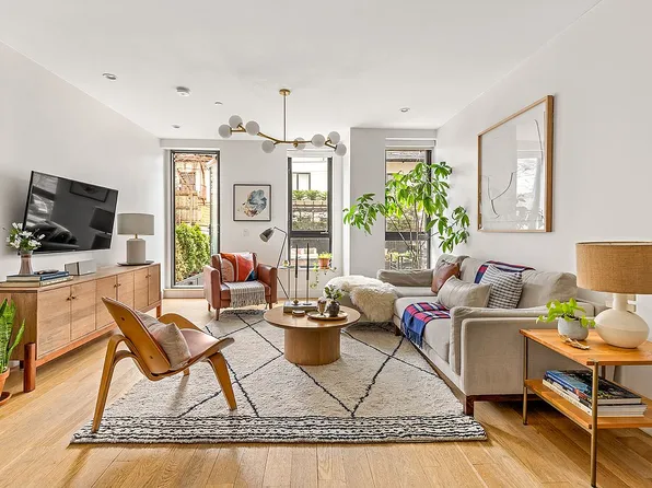 516 Classon Ave #1B, Brooklyn, NY 11238