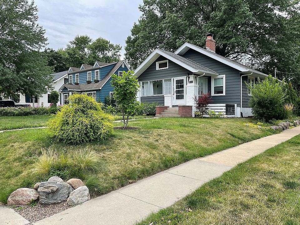 2nd image of 1546 47th St