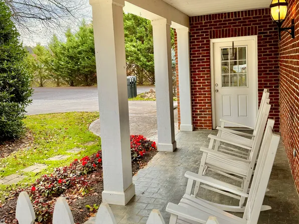 100 Willow Creek Ln #A, Jonesborough, TN 37659