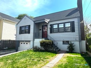 24 Homestead Avenue, Stamford, CT 06902