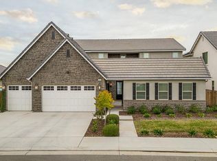 11921 N Courtney Ave, Fresno, CA 93730