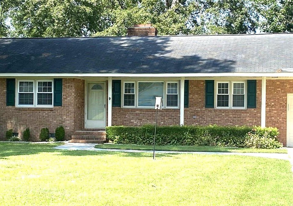 1st image of 461 Lora Ln