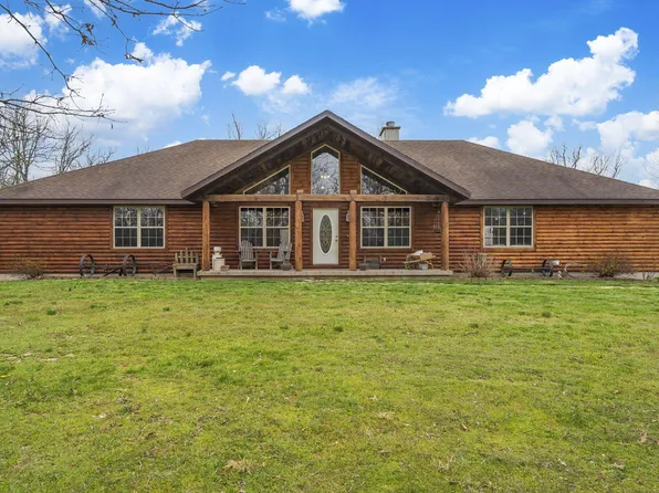 422 Lakewood Loop, Marshfield, MO 65706