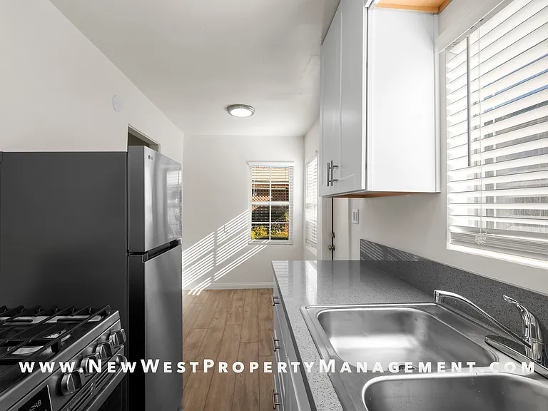 3141 Imperial Ave #3141 — Photo 12