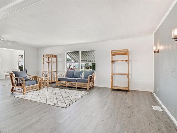 5th image of 535 Palmer Blvd