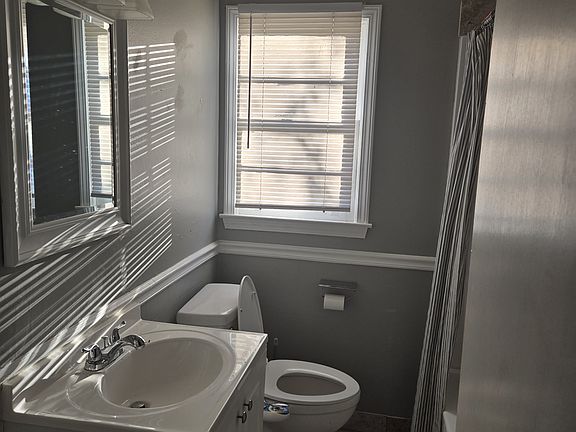3rd image of 320 Vine St #A