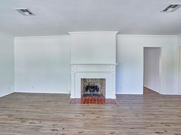 3rd image of 1788 Sharon Pl