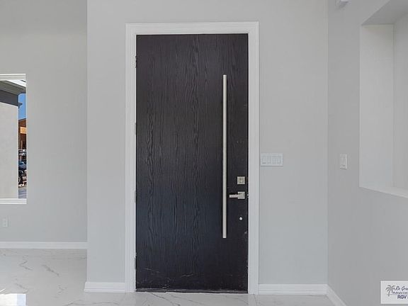3rd image of 7512 Waverly Dr