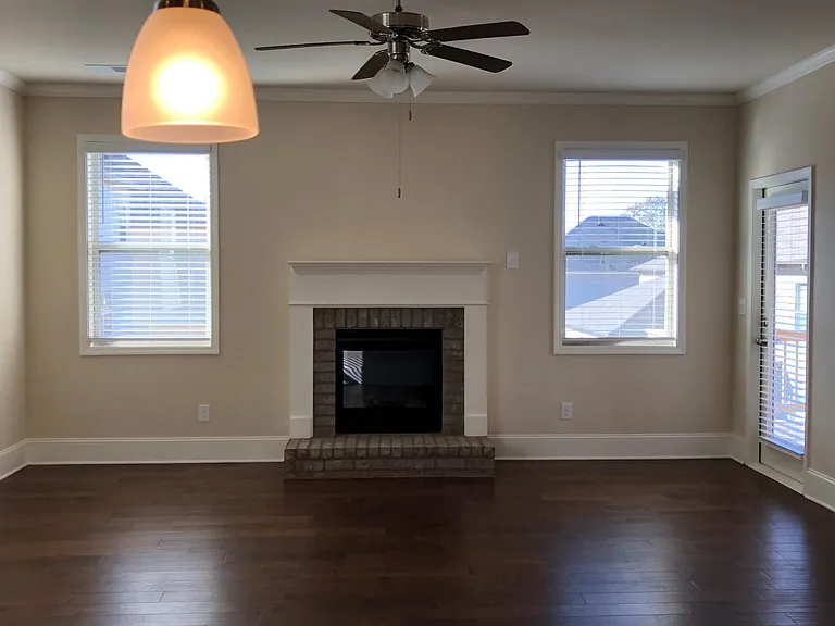 4125 Cordova Ln — Photo 23