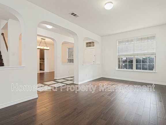 2nd image of 307 Moonlight Dr