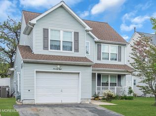 78 Dolphin Cir E, Bayville, NJ 08721