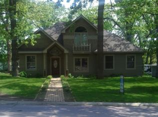 3104 Lakeshore Dr, Okoboji, IA 51355