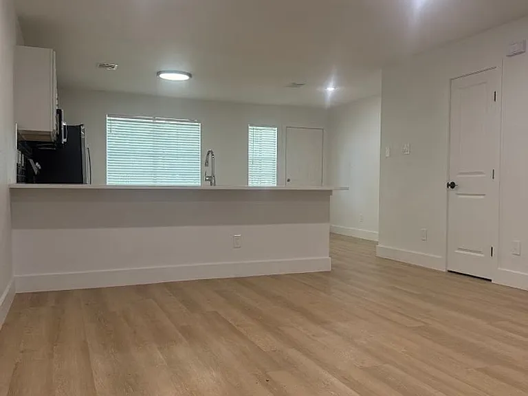 1818 River Crossing Cir #D — Photo 2