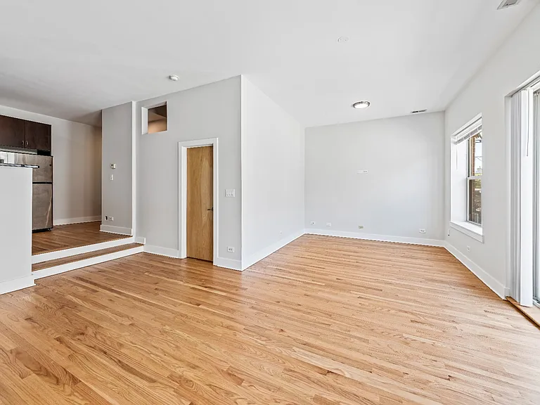 2510 N Willetts Ct #2D — Photo 5