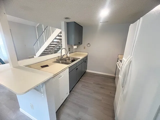 1450 S Webb Rd #422 — Photo 12