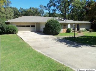 301 Cloverleaf Dr, Athens, AL 35611