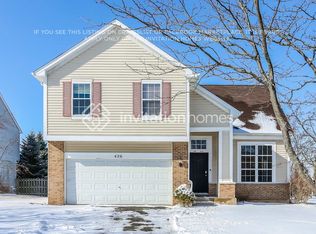 426 N Maggie Ln, Romeoville, IL 60446