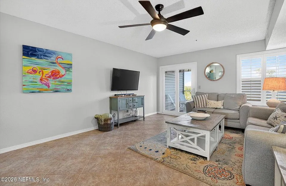 2 bed, 973 sqft, $2,900 — Photo 3