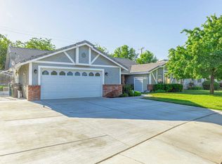 1316 Caren Ct, Lancaster, CA 93534