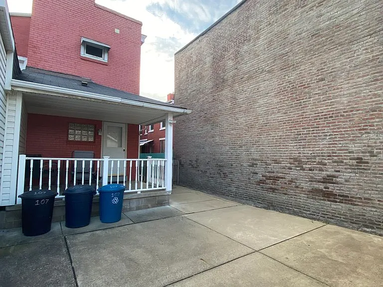 107 S 13th St #2 — Photo 31