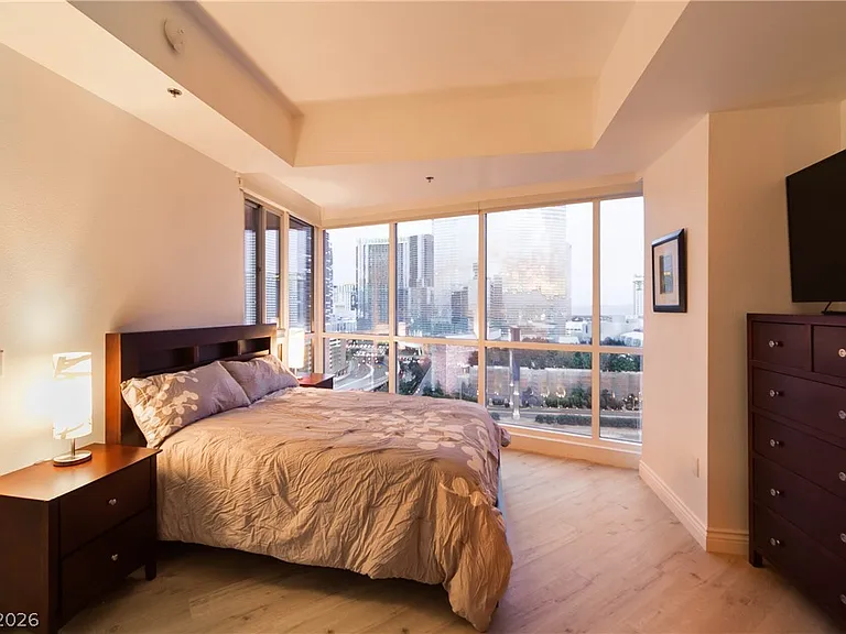 4525 Dean Martin Dr #1611 — Photo 11