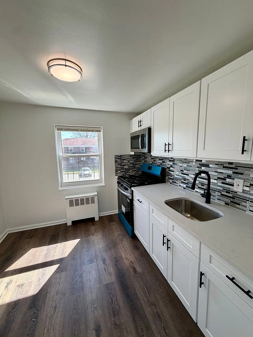 Building Photo - Ellington Street Realty LLC