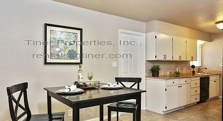 4th image of 5558 Fleetwood Dr