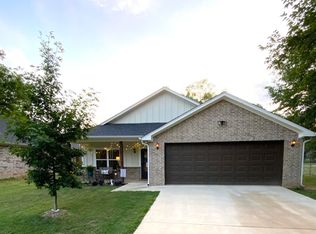 6027 Springbrook Dr, Tyler, TX 75707