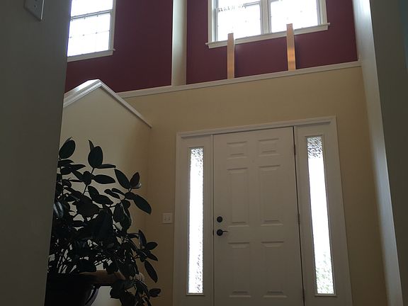 3rd image of 570 Northview Dr