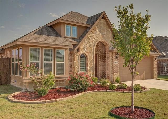 1st image of 3621 Hyde Park Dr