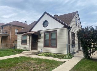 4332 N 28th St, Milwaukee, WI 53216