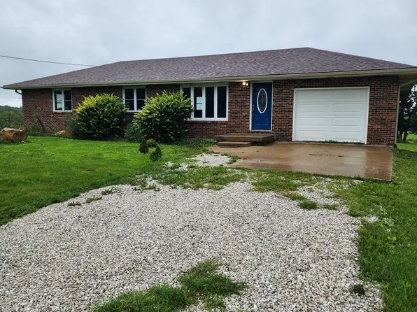 28854 State Highway T, Excello, MO 65247