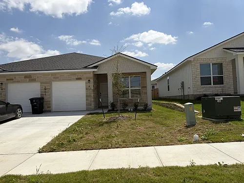 3906 American Elm Dr Photo 1