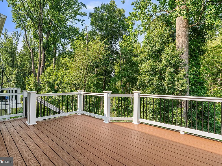 10513 Rossini Ln — Photo 40