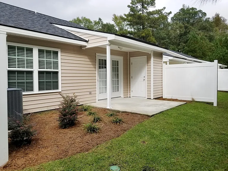56 Rivermoor Ct — Photo 13