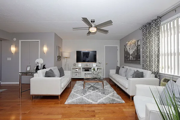 Sold by Remax Edge | media 3