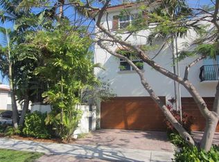 900 NE 16th Ave, Fort Lauderdale, FL 33304