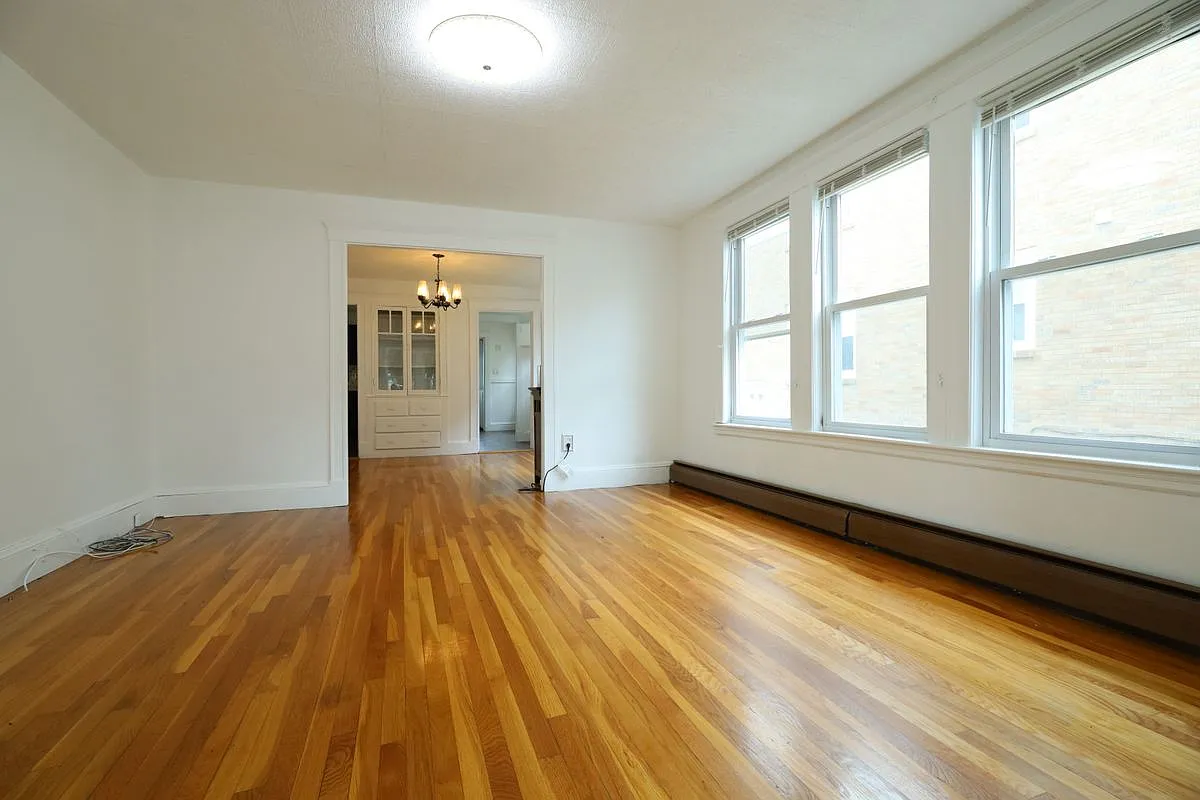 2 bed, 1.0 bath, 1062 sqft, $2,800 — Photo 1