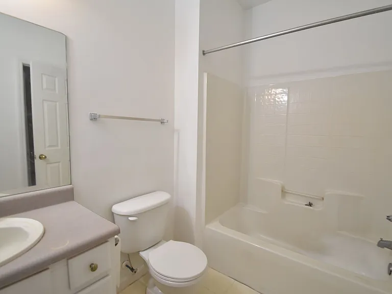 1202 Walden Park Dr — Photo 15
