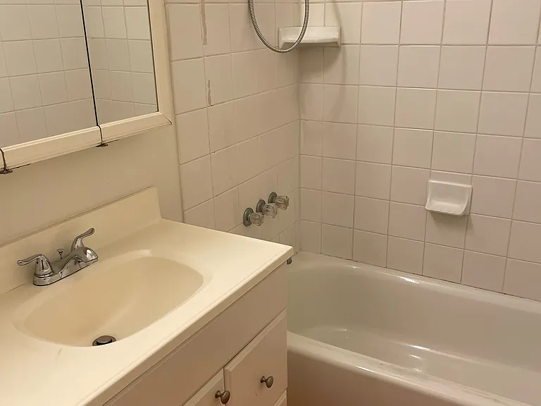 14132 Tiara St — Photo 13