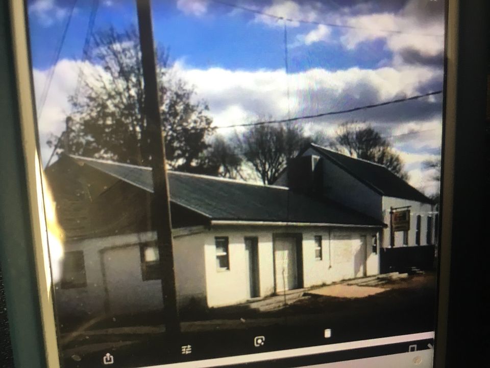 1st image of 101 E Jackson St