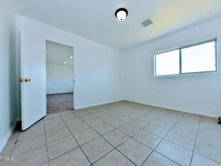 753 N Carolina Dr — Photo 22