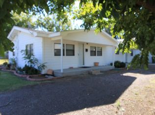 812 E 7th St, Snyder, OK 73566