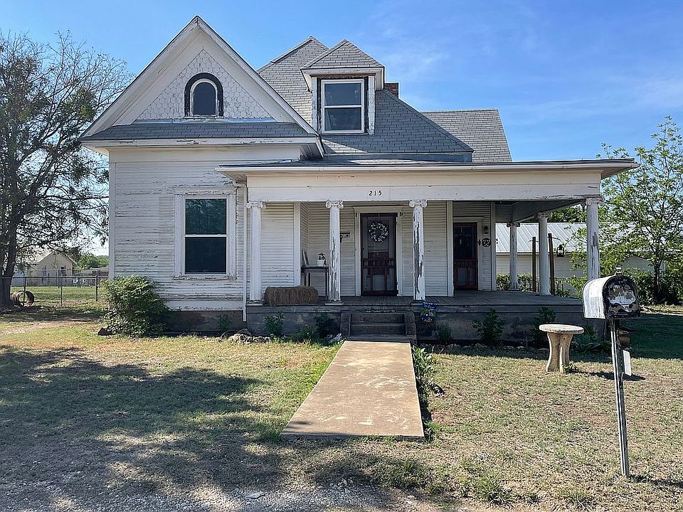 1st image of 215 W Main St