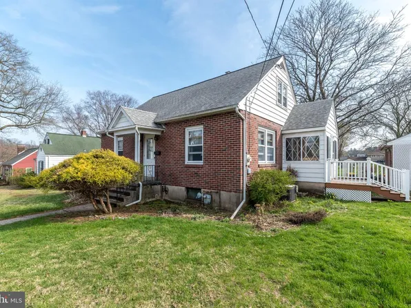 520 Thomas St, Coopersburg, PA 18036