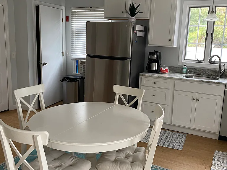 15 Baltimore Ave — Photo 11