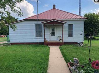 323 W Kansas Ave, Medicine Lodge, KS 67104