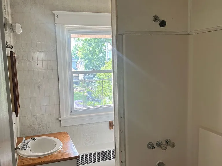 842 Summit Ave #844 — Photo 2